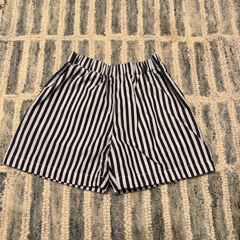 TBBC Navy and White Shorts (3T)